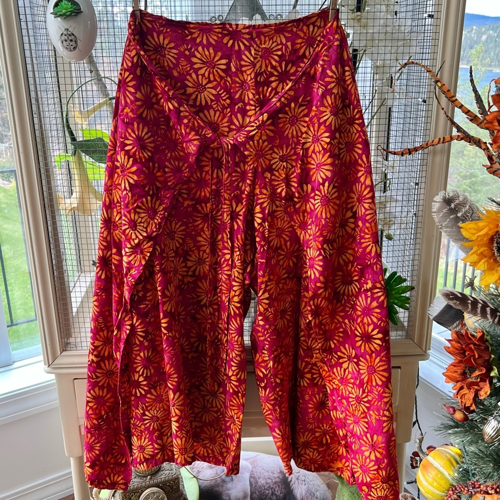 BBlue Boutique Vibrant Magenta & Orange Floral Bohemian Wrap Pants Plus 1-3X